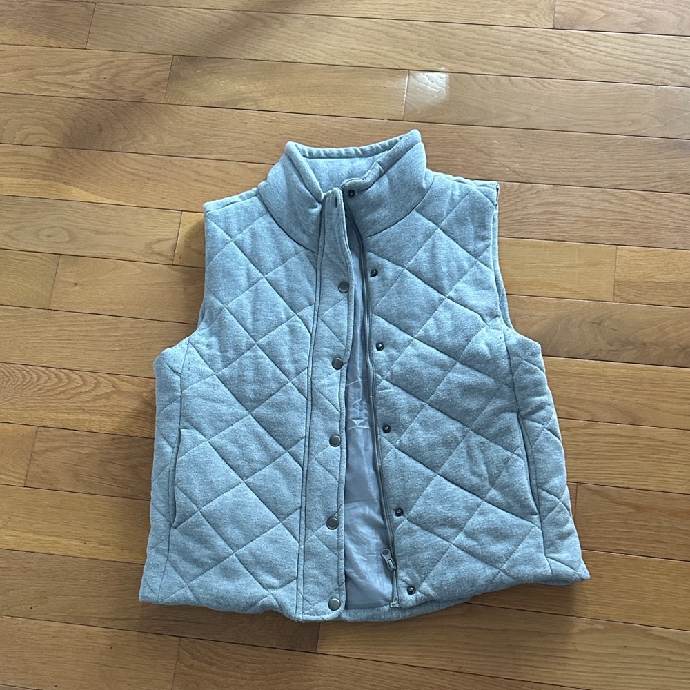 BE COOL Light Gray Quilted Vest